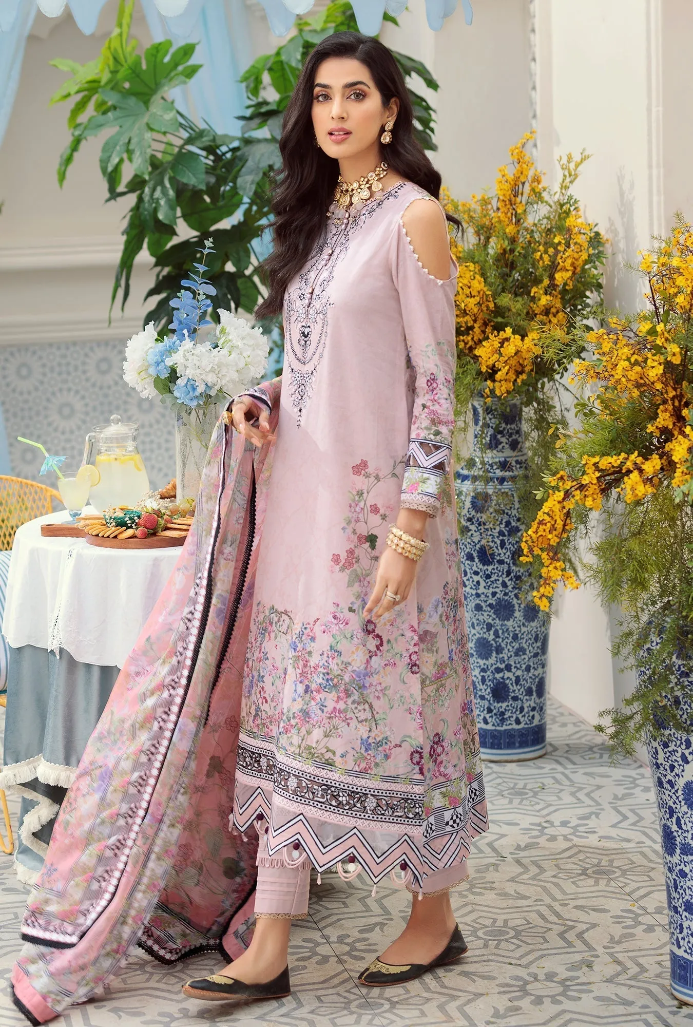 Noor Prints by Saadia Asad Lawn Collection 2022 – D2-A